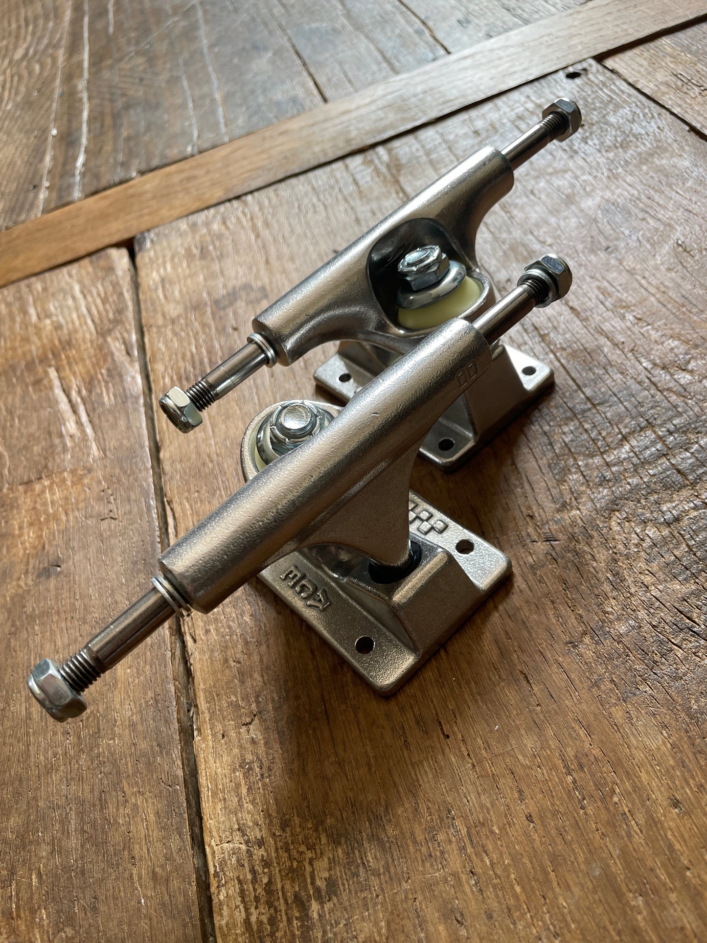 Ace Trucks 00’s - Pair