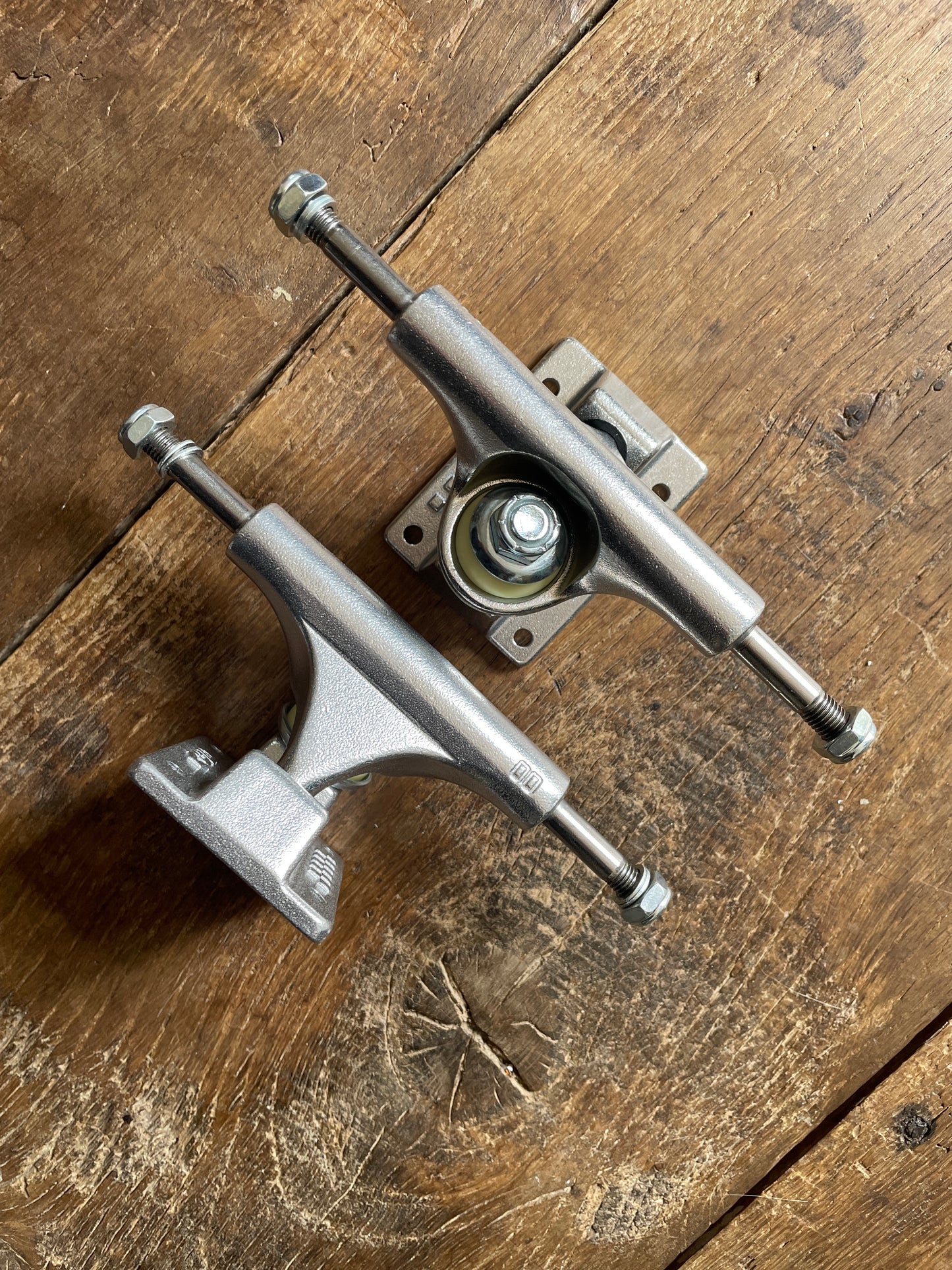 Ace Trucks 00’s - Pair